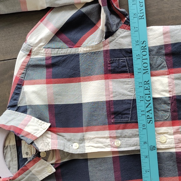 ⭐ J Crew Sunwashed Oxford Button Up Shirt. Long Sleeves. Plaid. XS - Picture 9 of 11